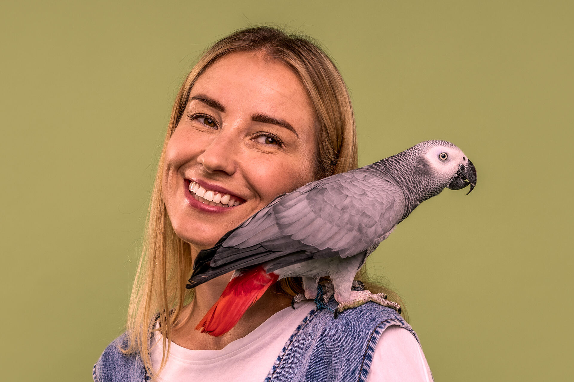 woman-with-parrot.jpg